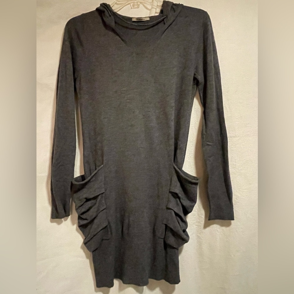 Gray Long Sleeve Knit with Draped Pockets and Hoodie